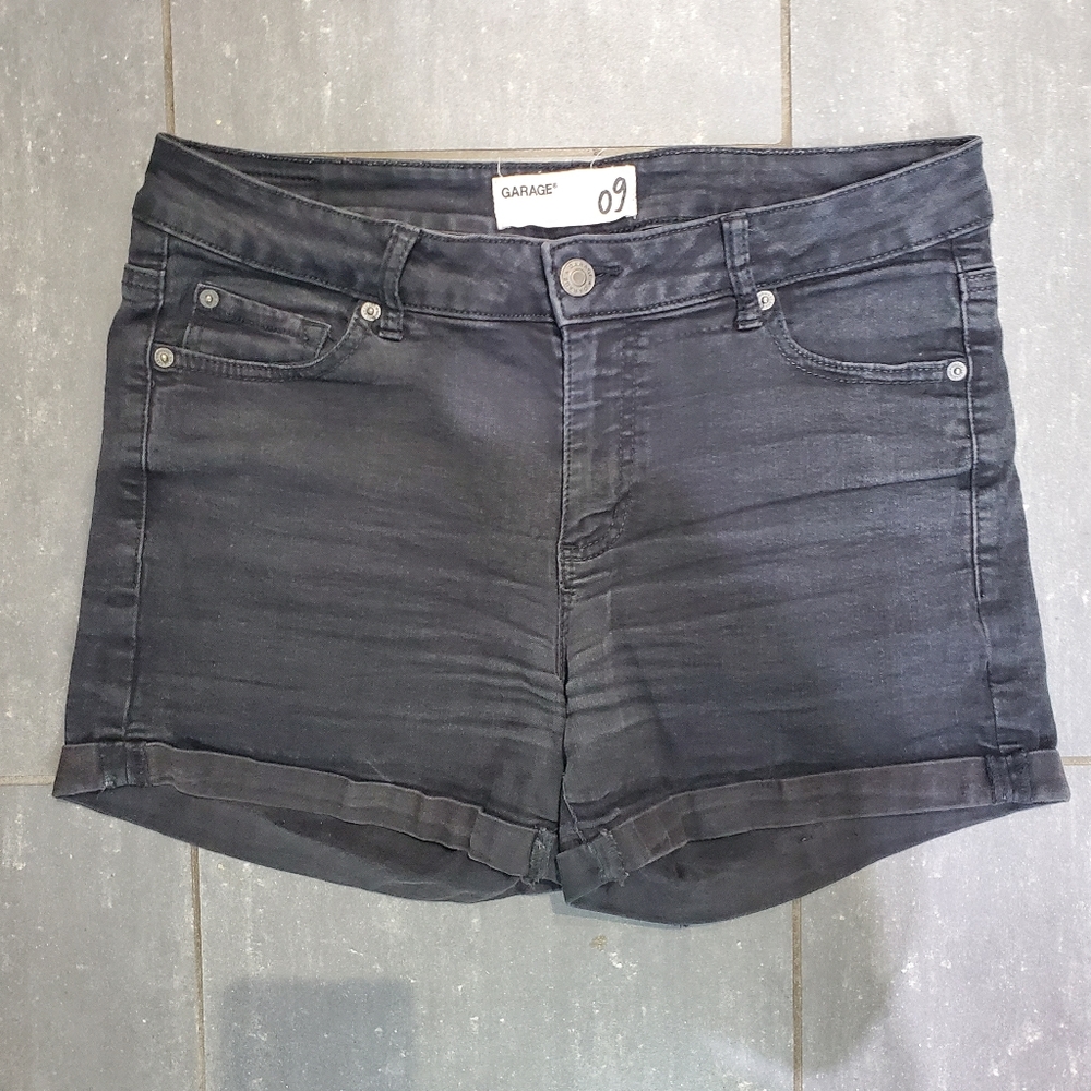 Garage shorts